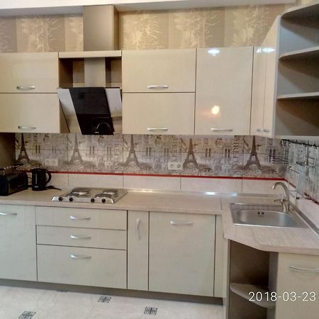 Аркадия Гагарин Плаза Red Apartamento Odessa Exterior foto